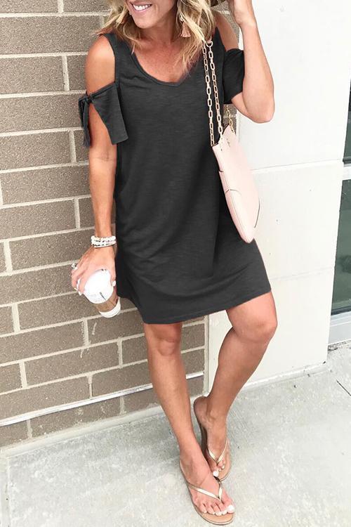 Priyavil V Neck Cold Shoulder Short Sleeve Dress