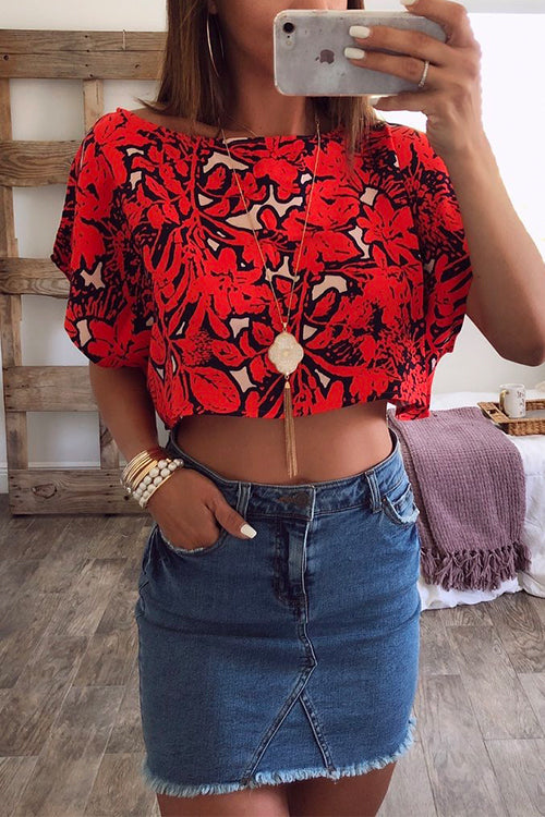 Priyavil Batwing Short Sleeve Printed Crop Top